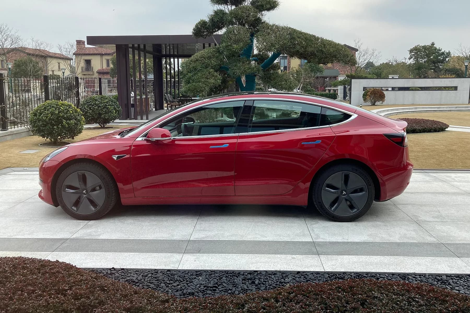 2022 Tesla Model 3 Long Range — 4