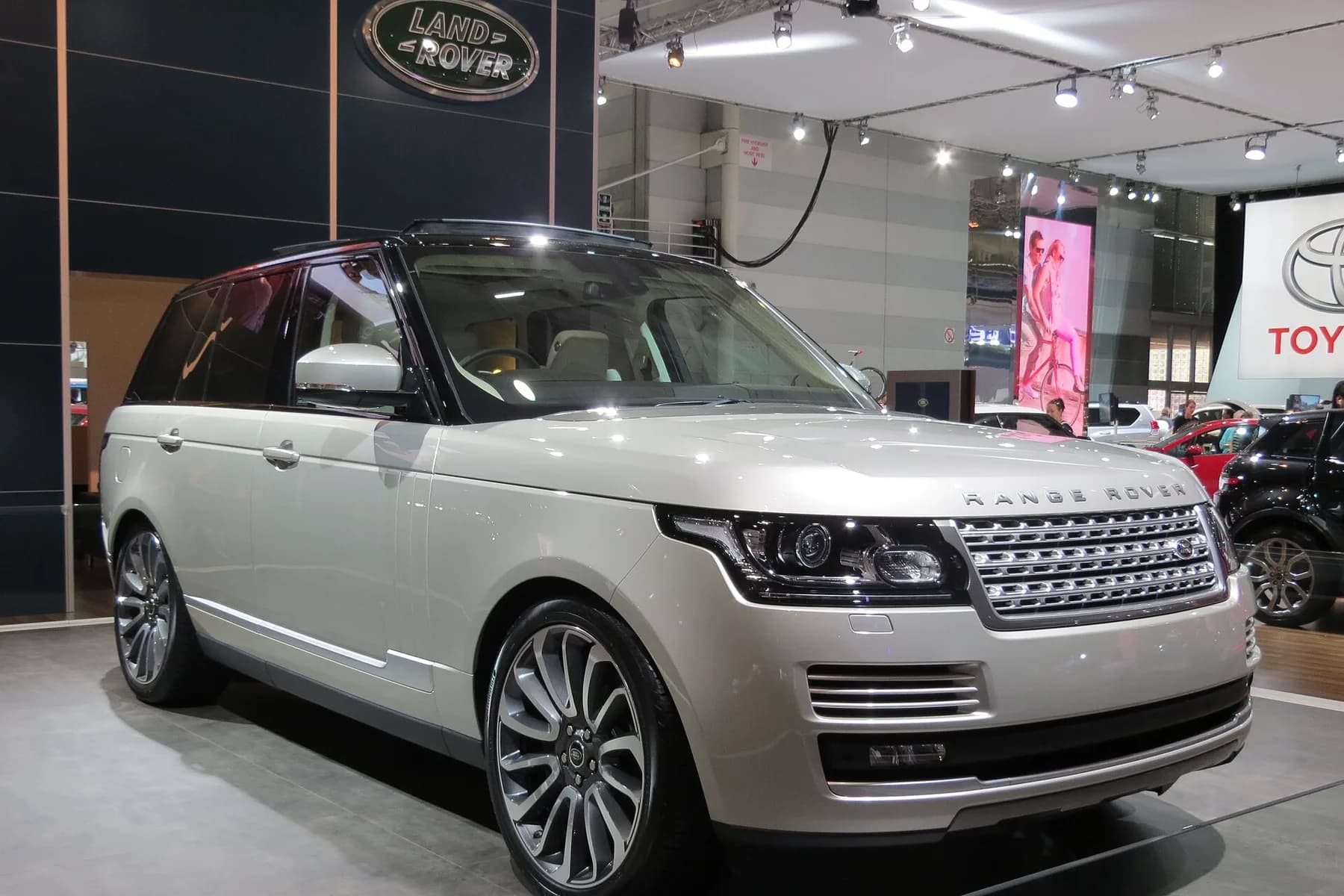 2021 Land Rover Range Rover Vogue HSE — 2